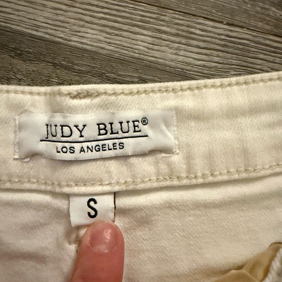 2 pair of Judy Blue women’s shorts. Small - Picture 8 of 8
